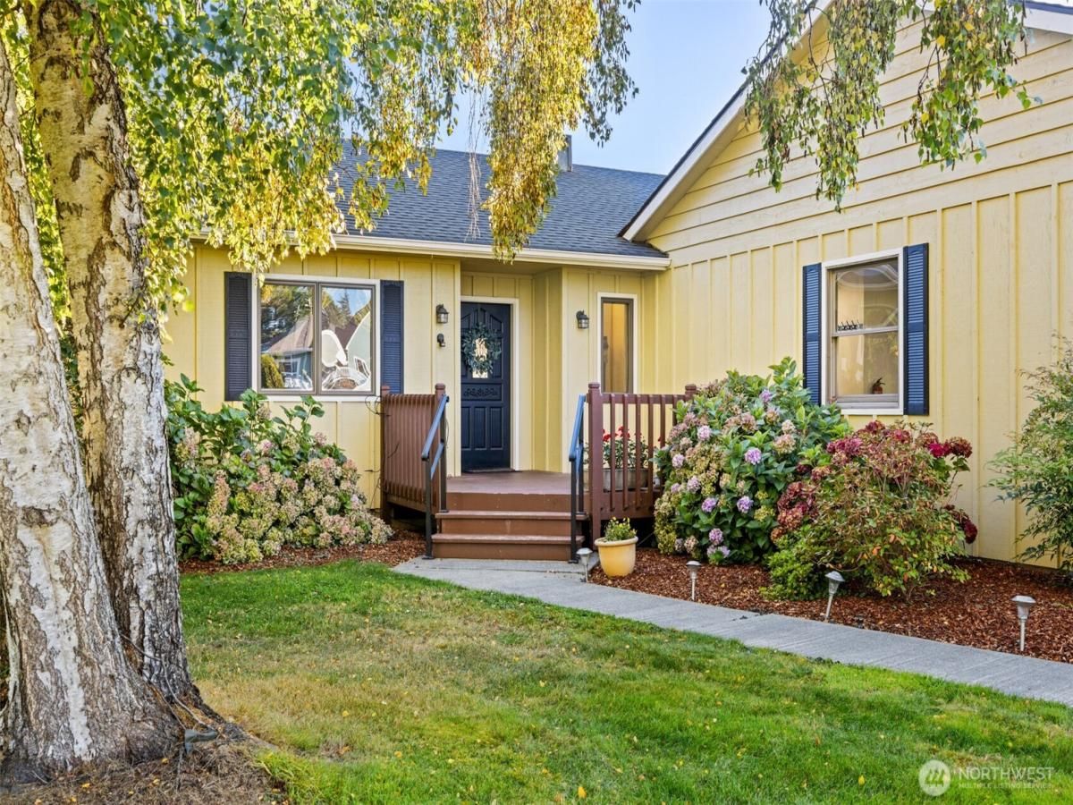 MLS #NWM2447323 image #0