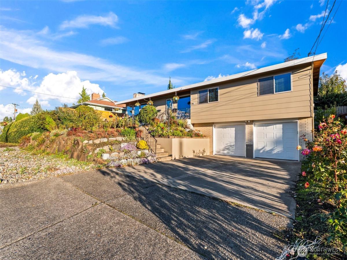 MLS #NWM2447351 image #0