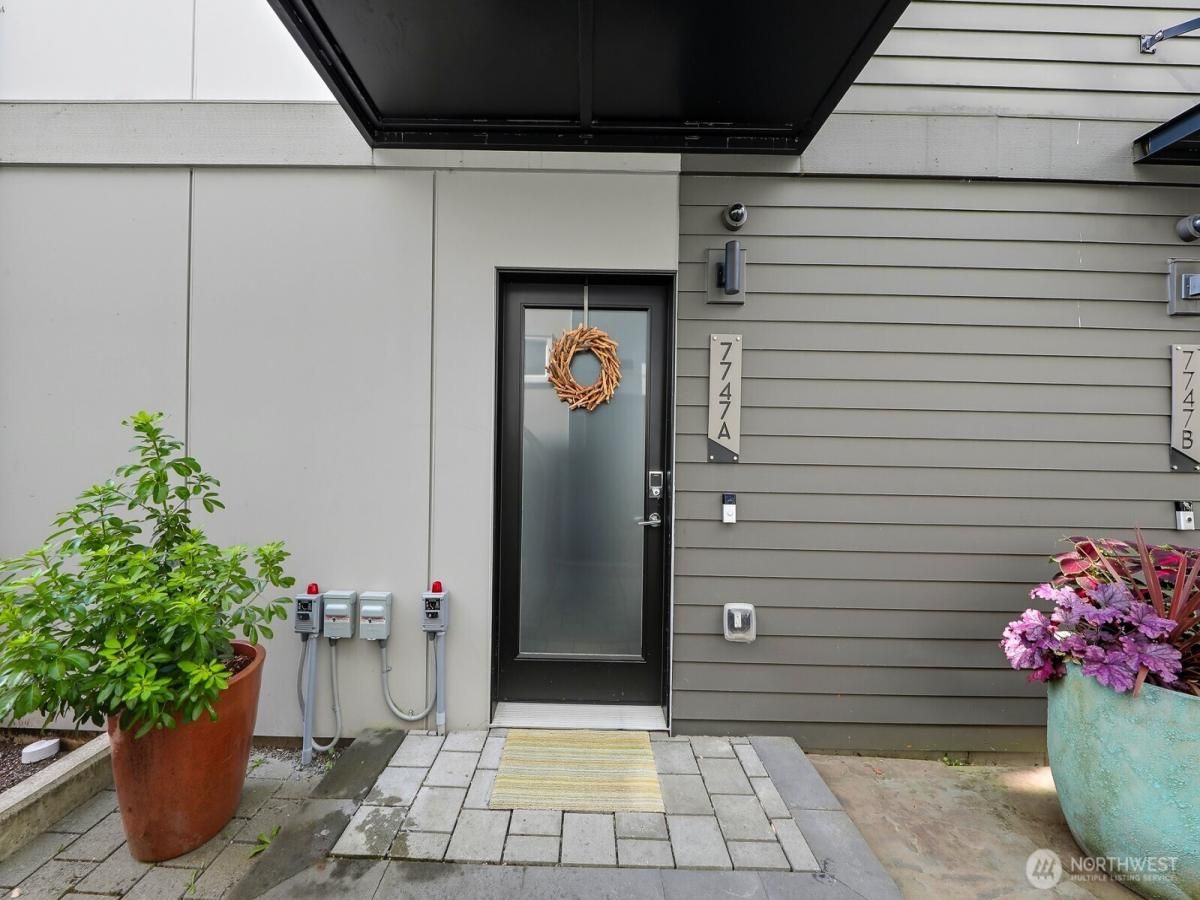 MLS #NWM2447496 image #0