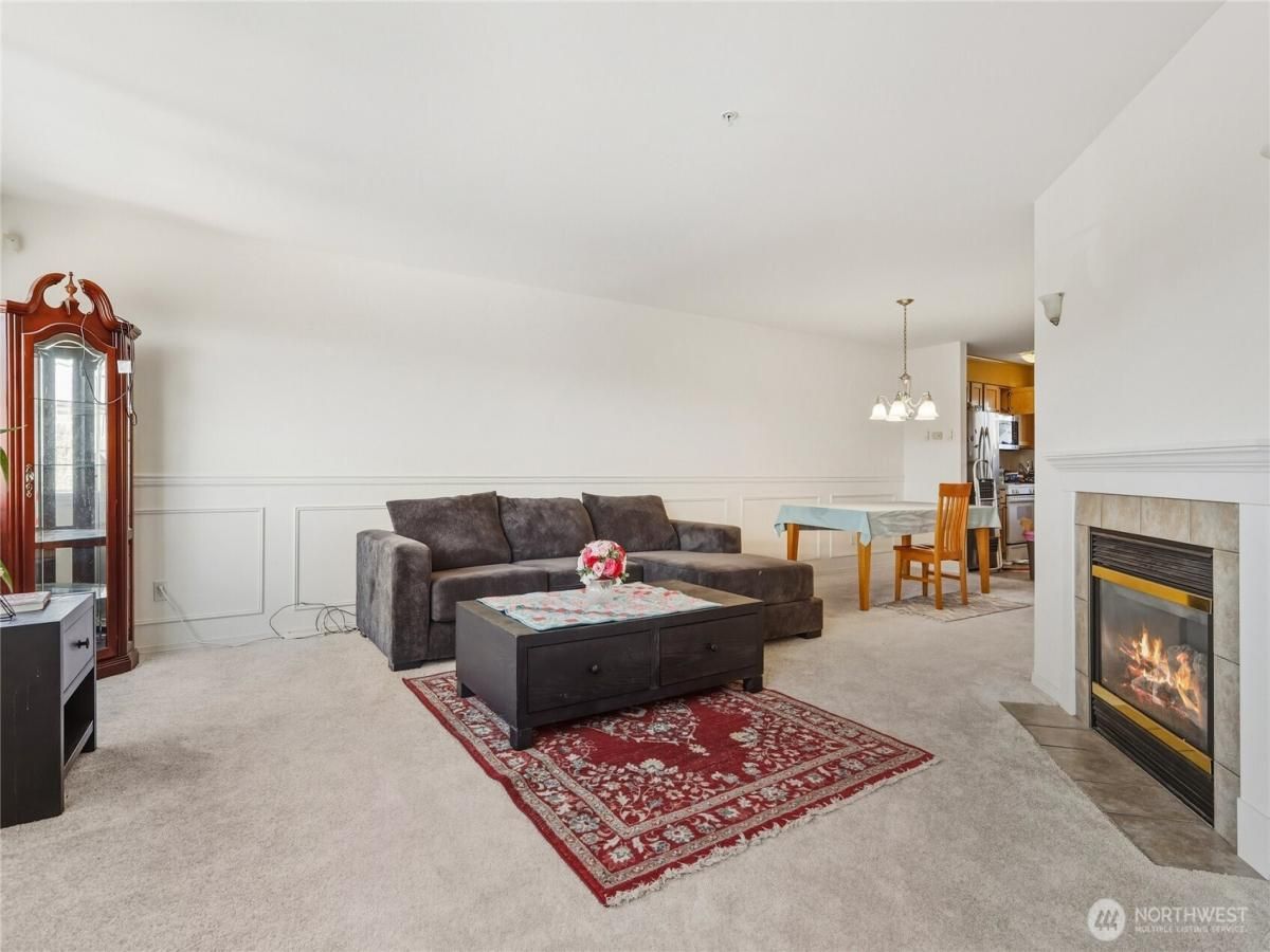 MLS #NWM2447532 image #0