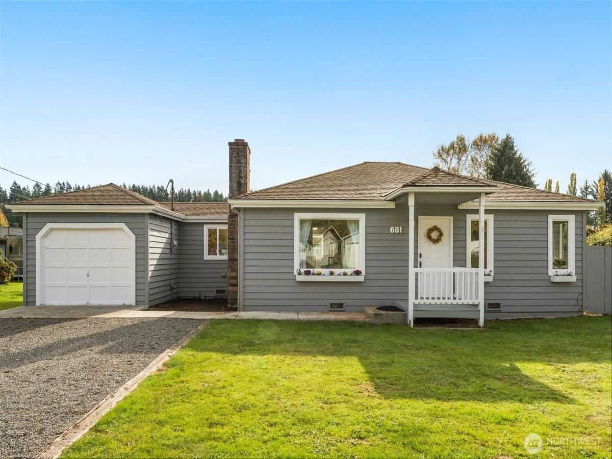 MLS #NWM2447604 image #0