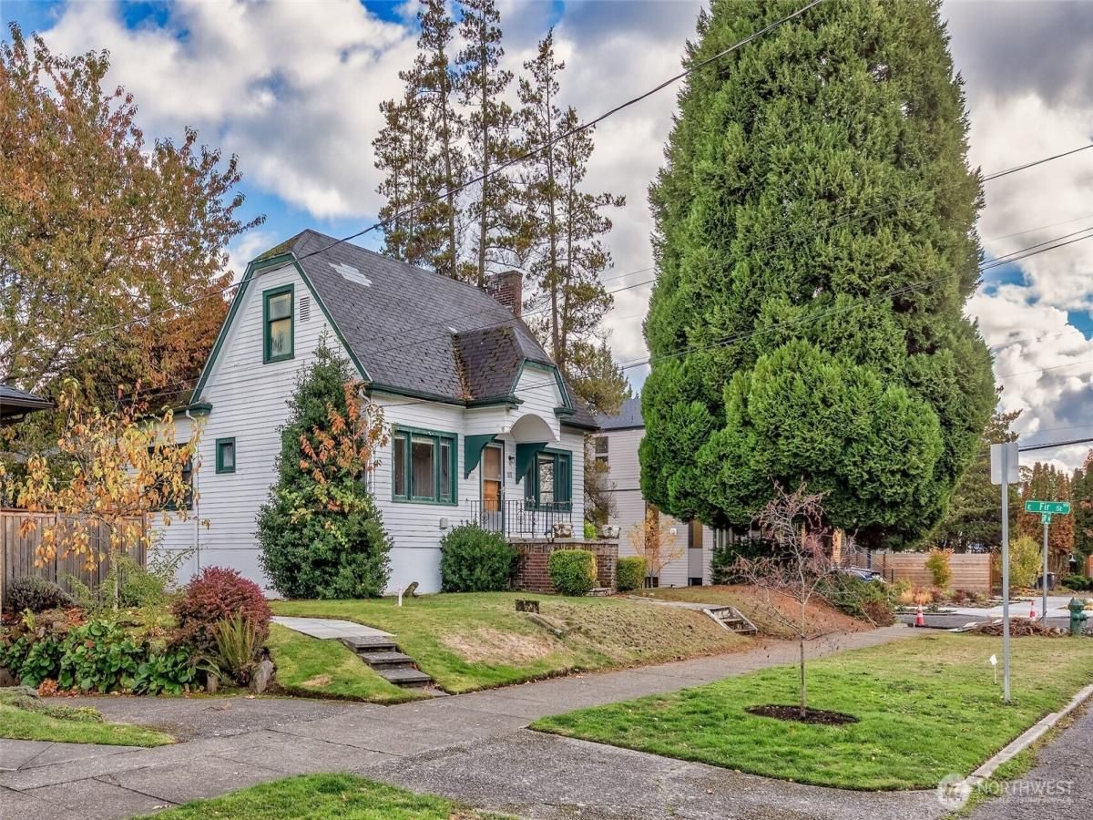 MLS #NWM2447774 image #0