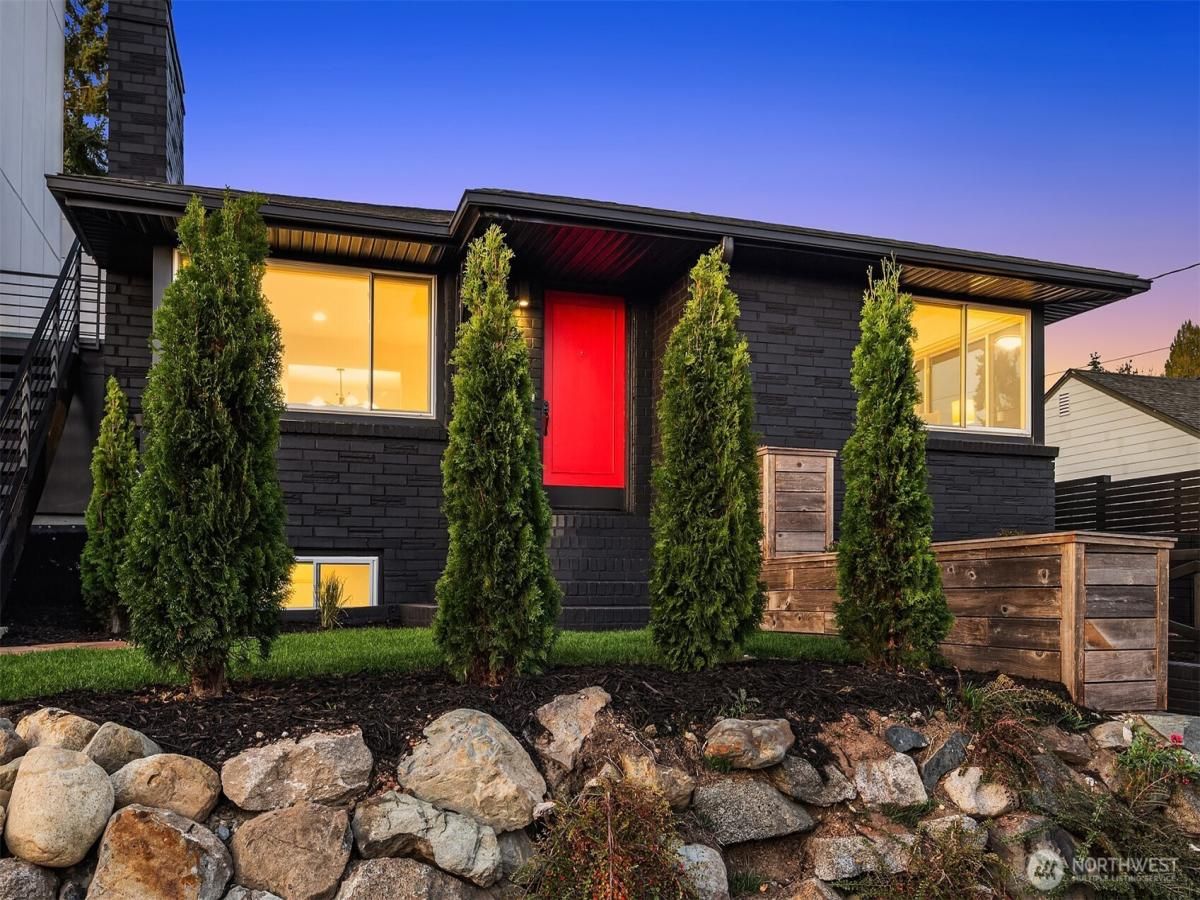 MLS #NWM2448005 image #0