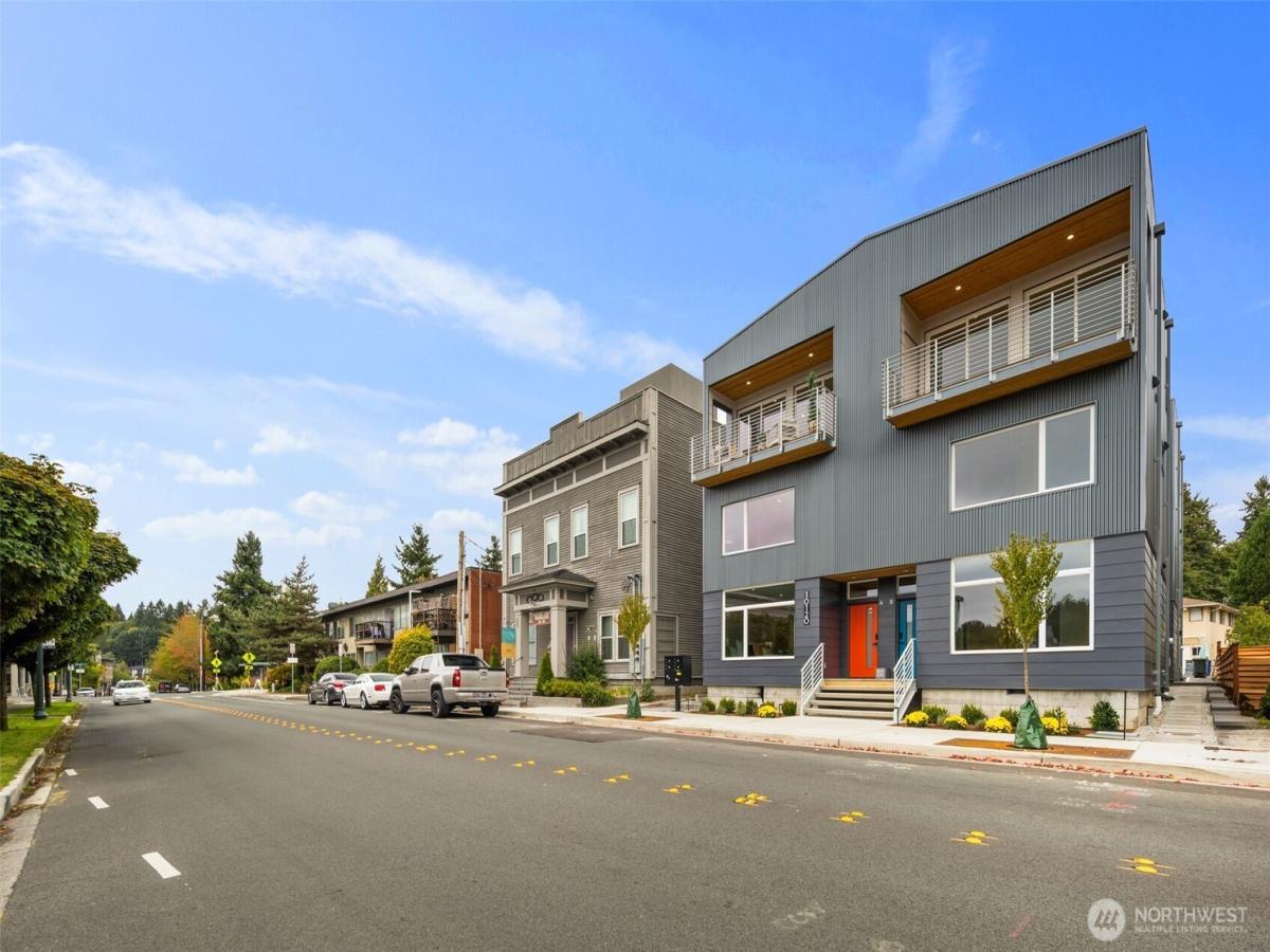 MLS #NWM2448313 image #0