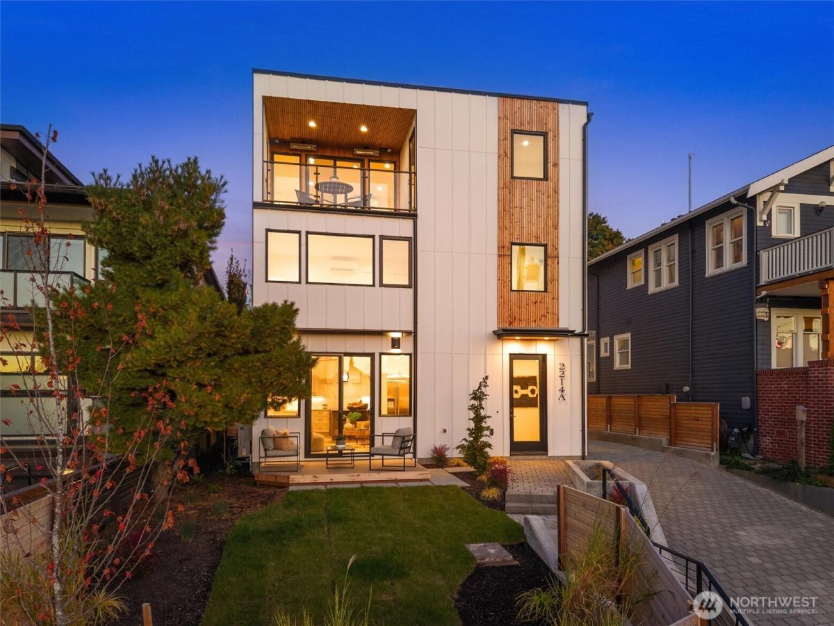 MLS #NWM2448343 image #0