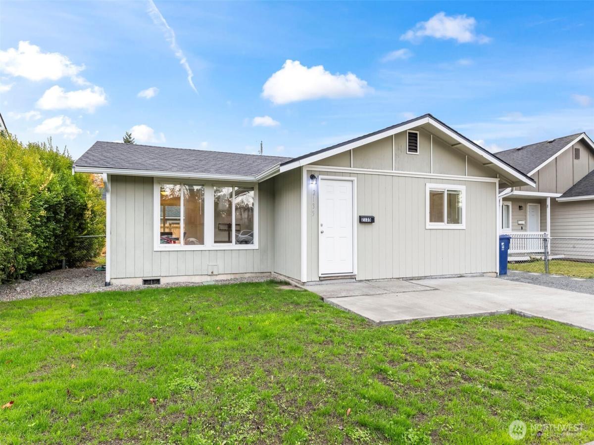 MLS #NWM2448357 image #0