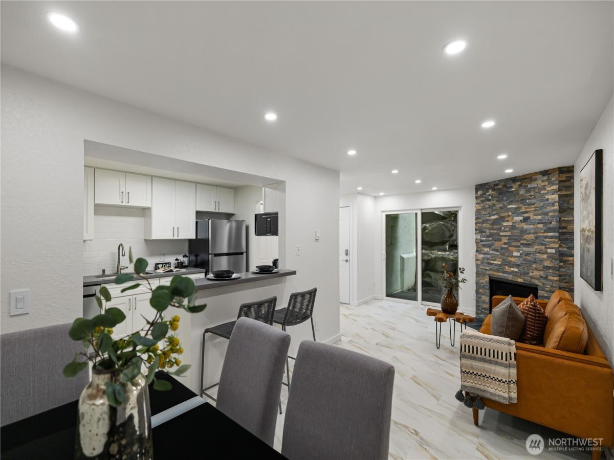 MLS #NWM2448388 image #0