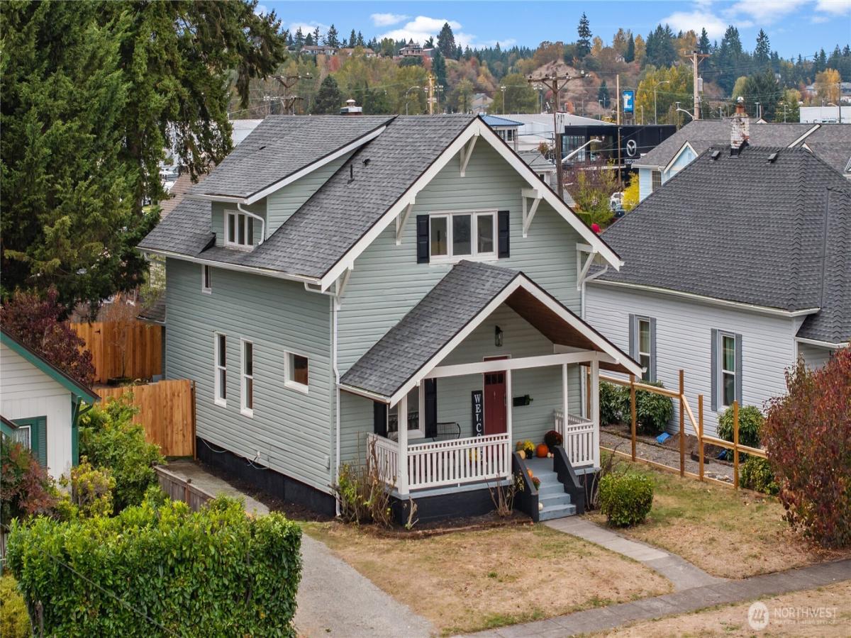 MLS #NWM2448436 image #0