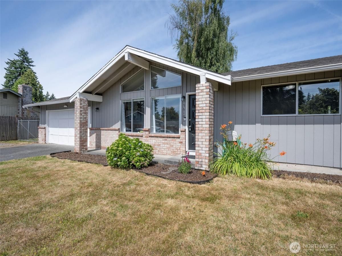 MLS #NWM2448439 image #0