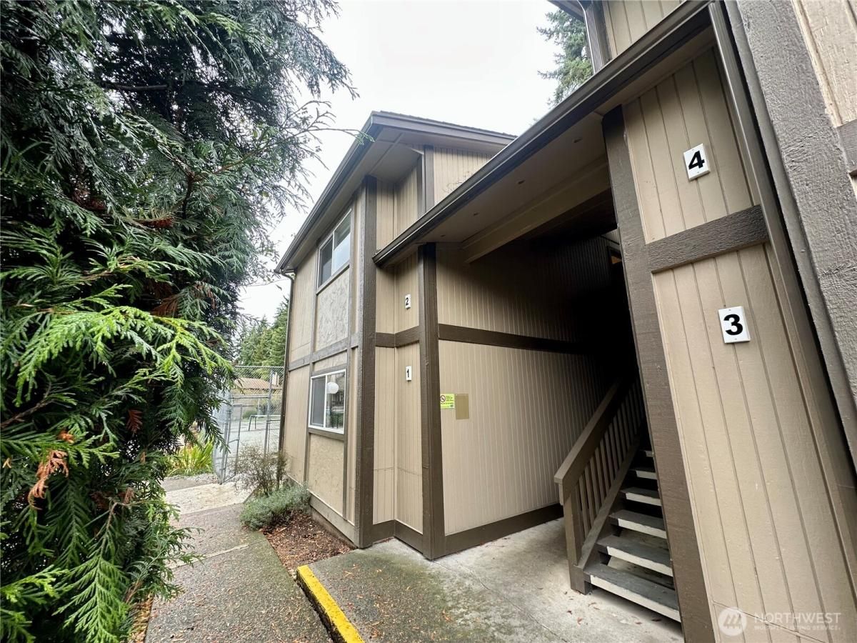 MLS #NWM2448548 image #0