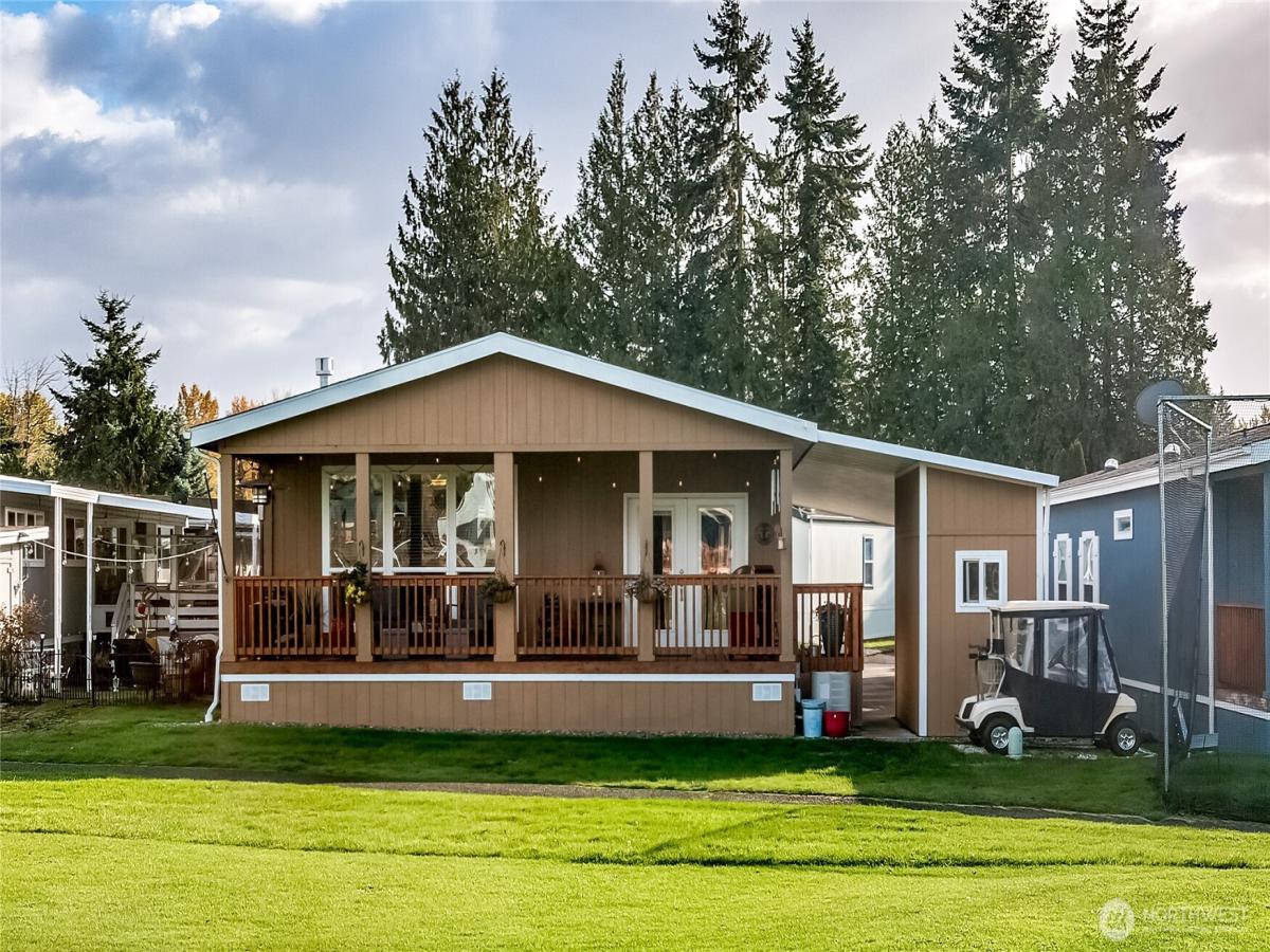 MLS #NWM2448667 image #0