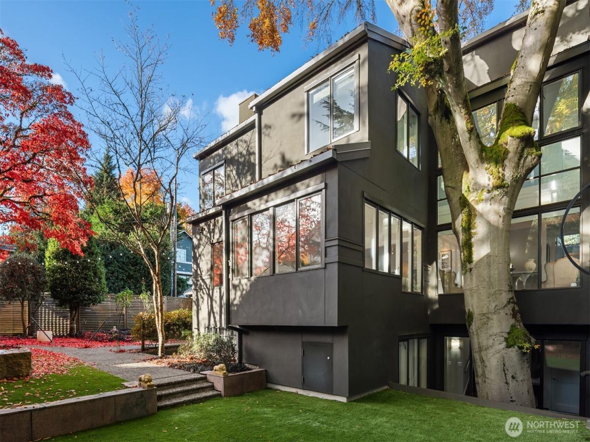 MLS #NWM2448686 image #0