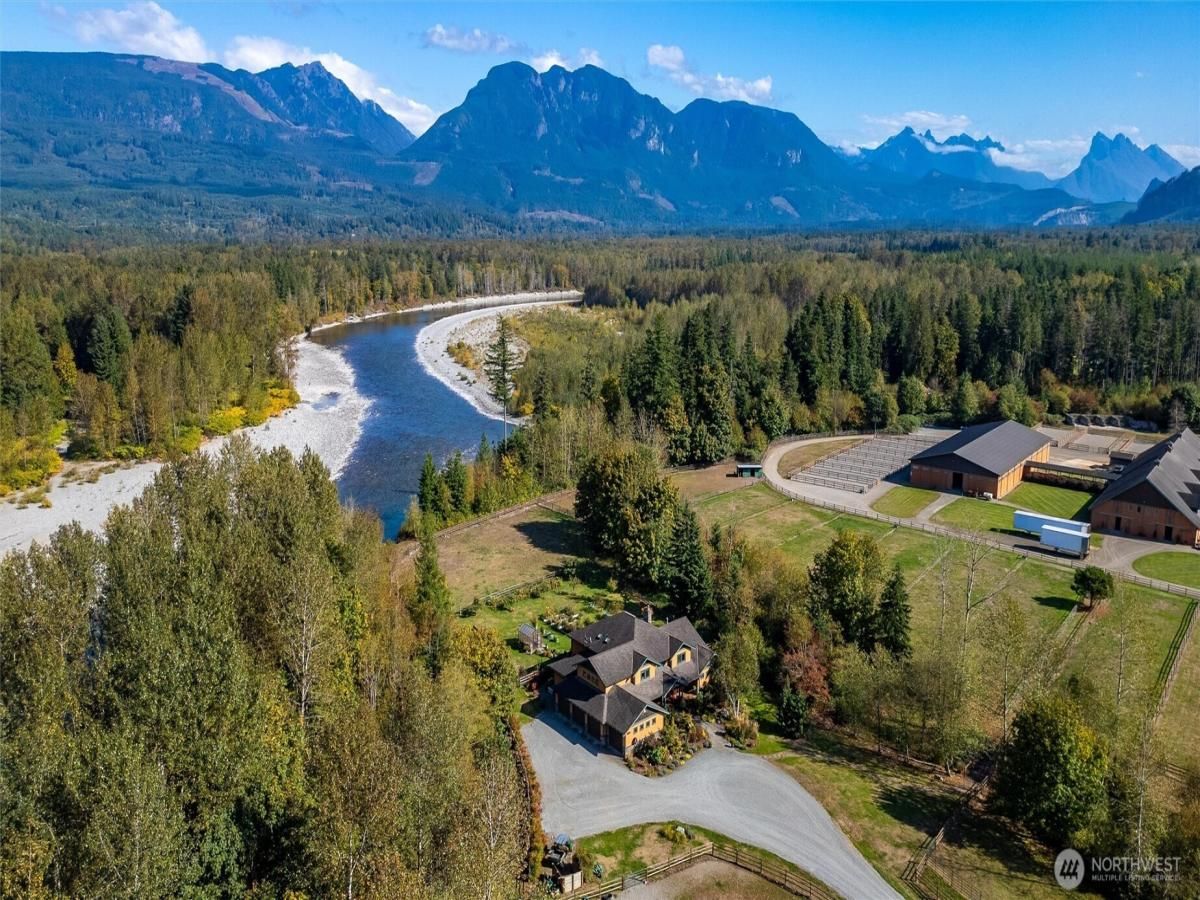 MLS #NWM2448753 image #0