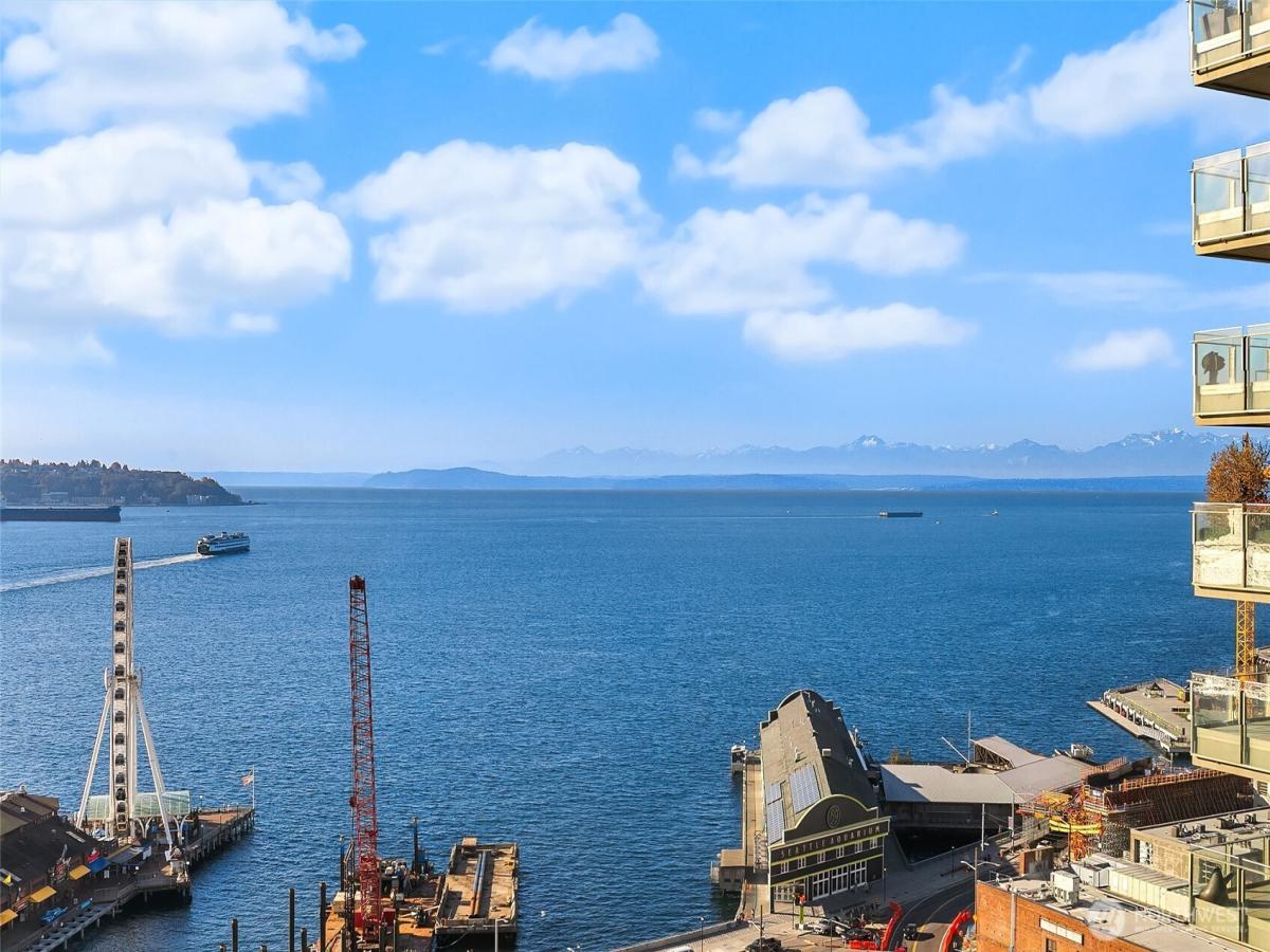 MLS #NWM2448813 image #0