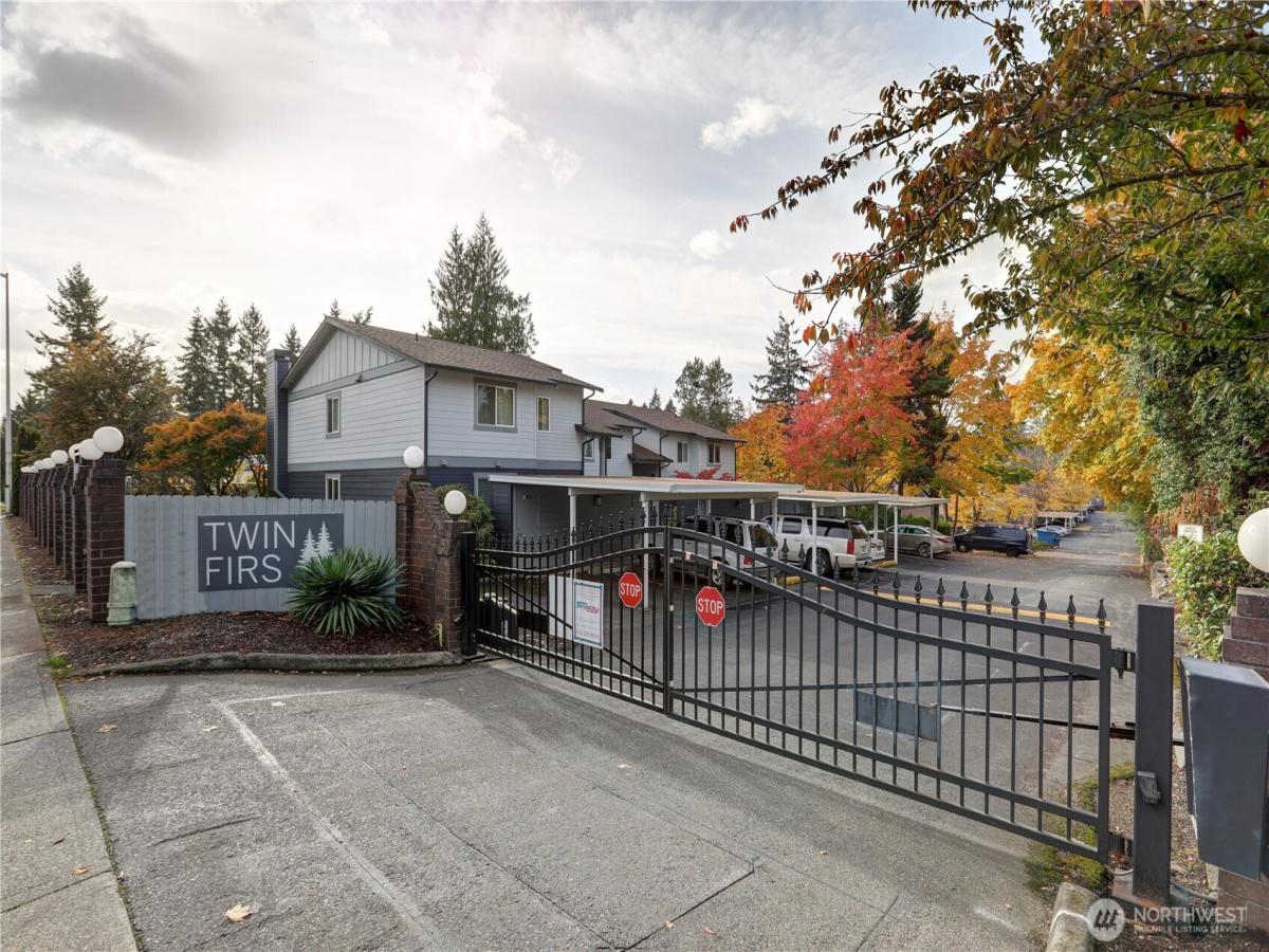 MLS #NWM2448816 image #0