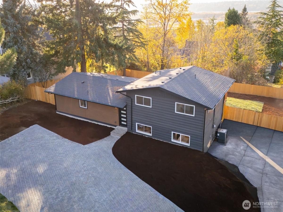 MLS #NWM2448982 image #0