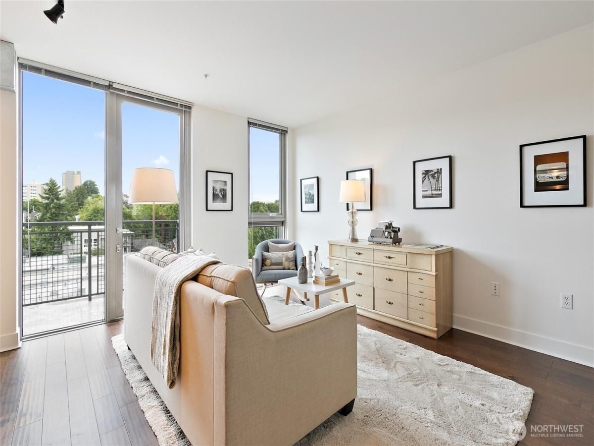 MLS #NWM2449033 image #0