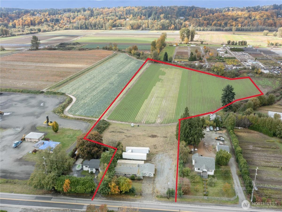 MLS #NWM2449256 image #0