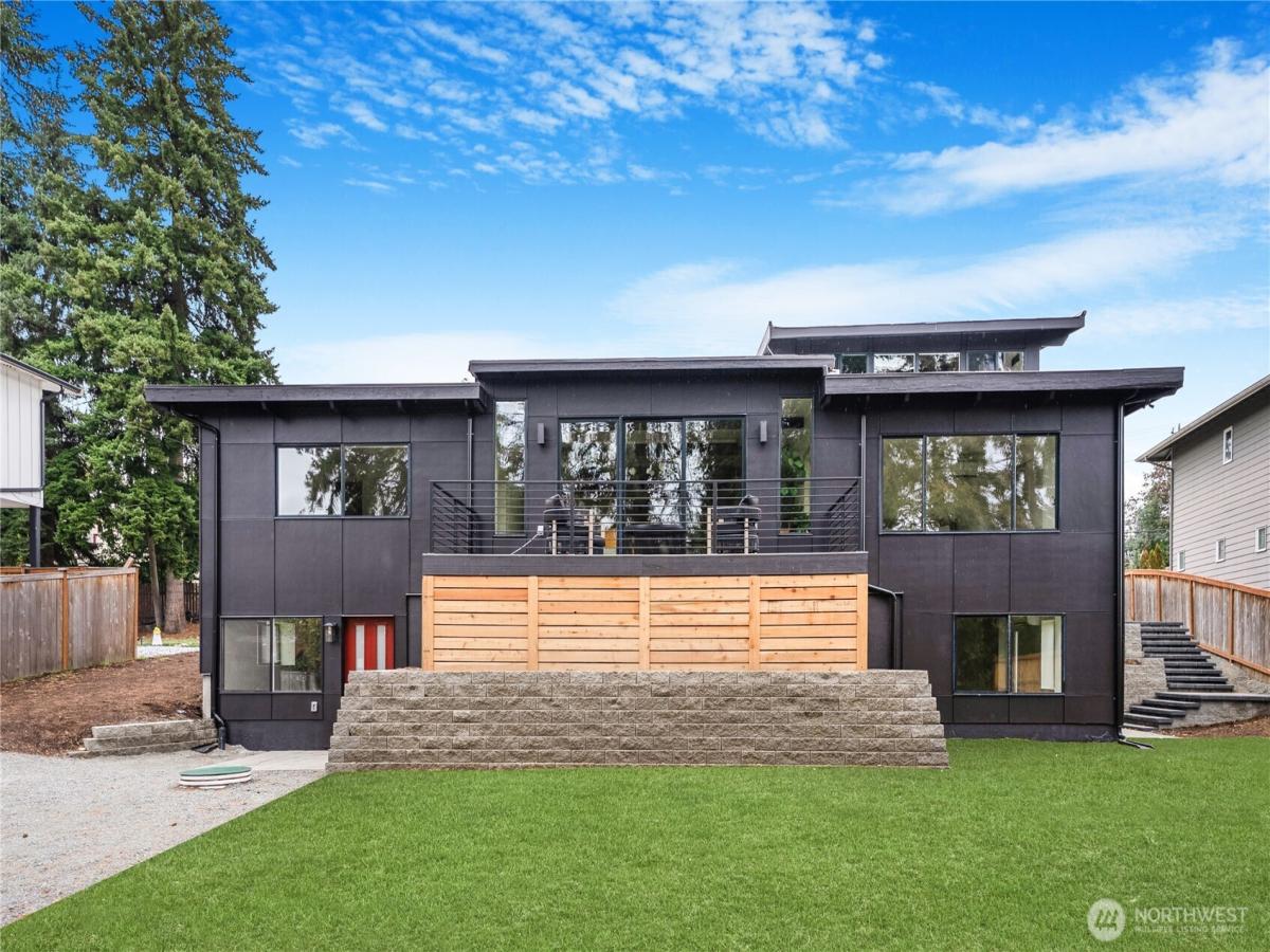 MLS #NWM2448602 image #0