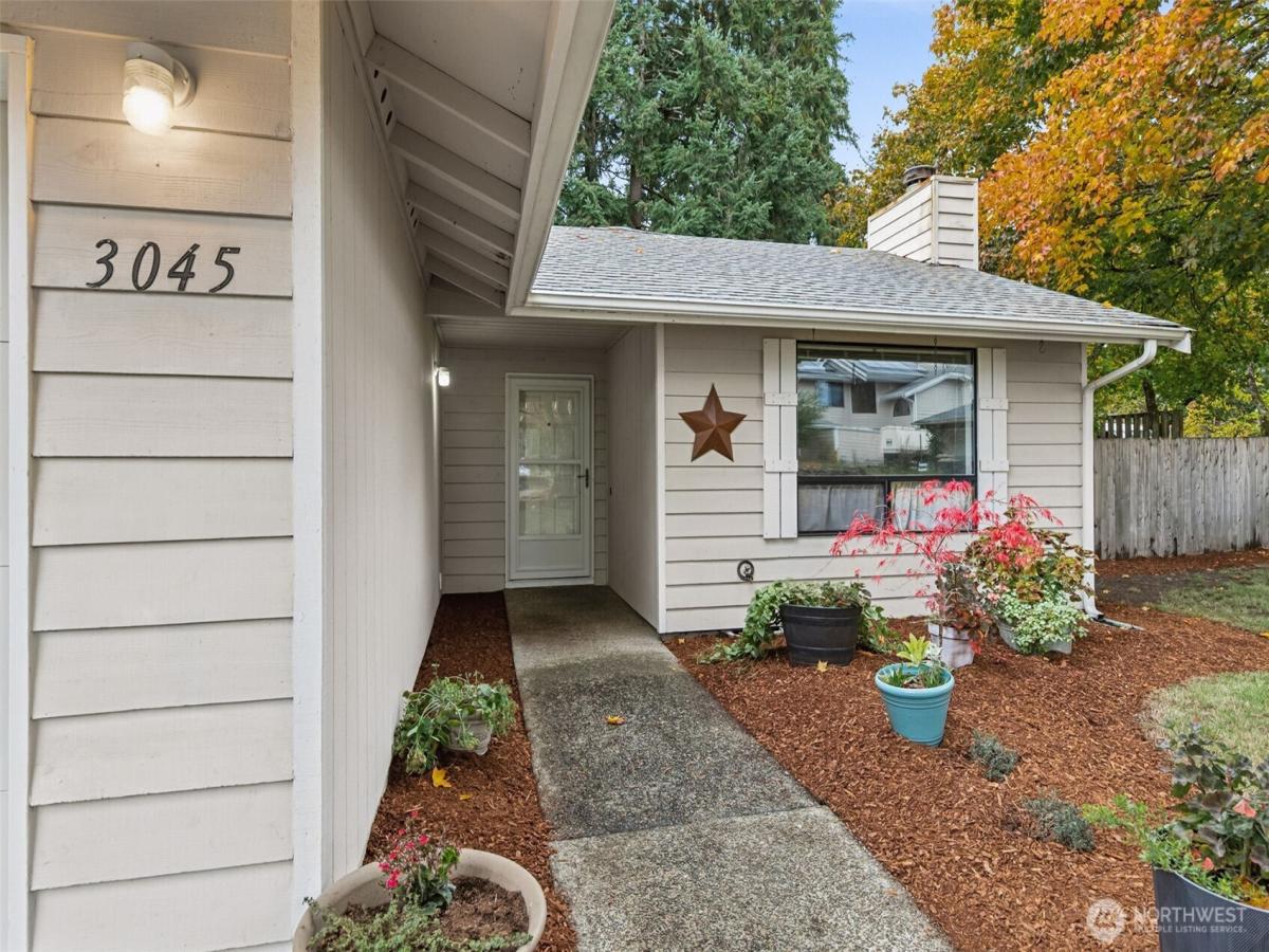 MLS #NWM2449585 image #0