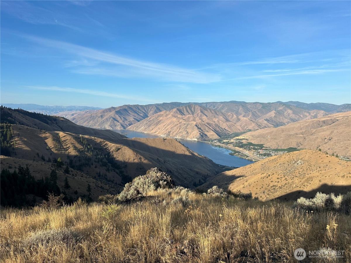 MLS #NWM2449592 image #0