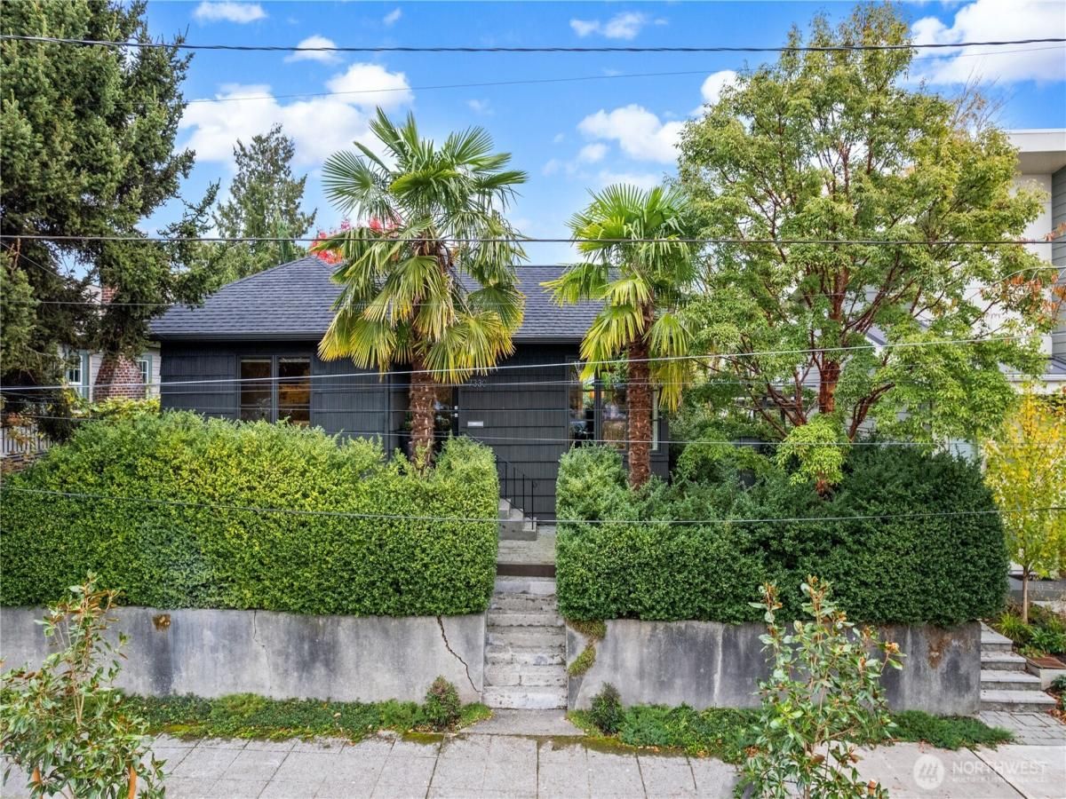 MLS #NWM2449666 image #0