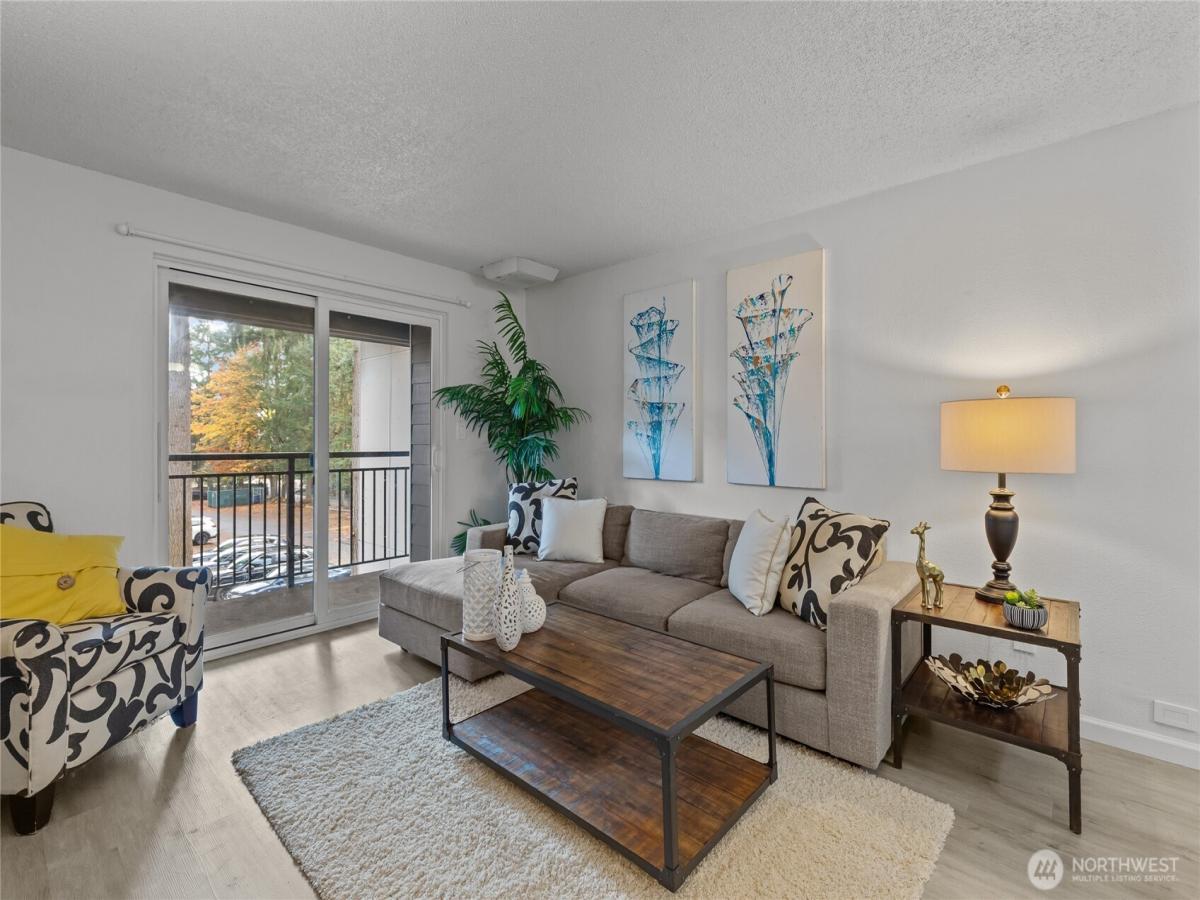 MLS #NWM2450775 image #0