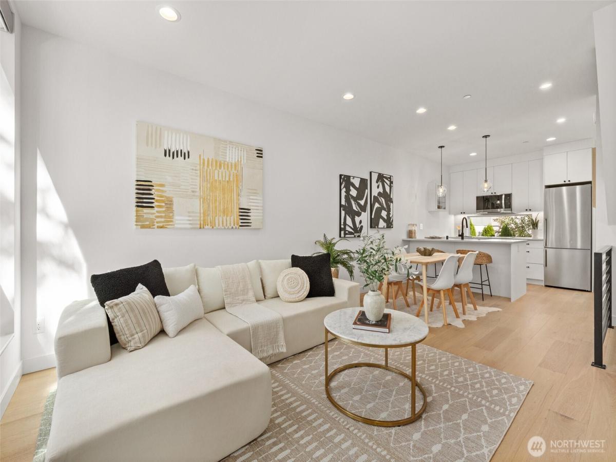 MLS #NWM2450792 image #0