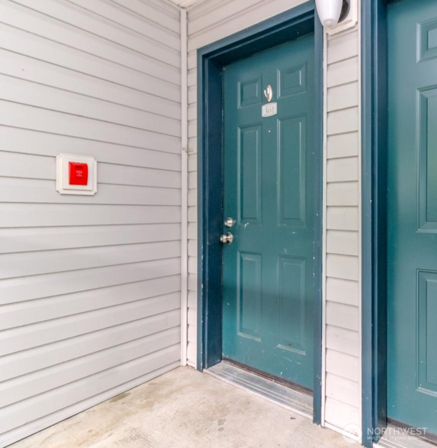 MLS #NWM2451251 image #0