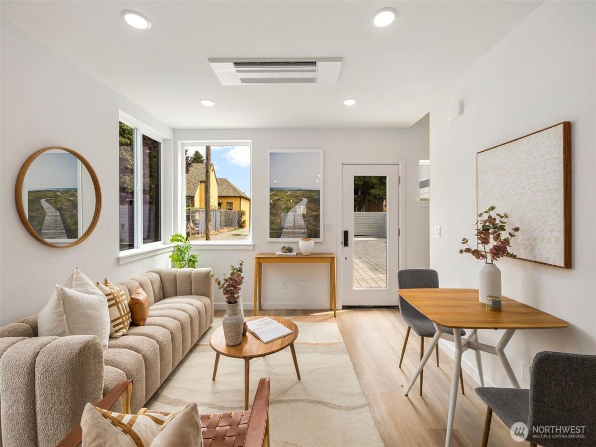 MLS #NWM2448865 image #0