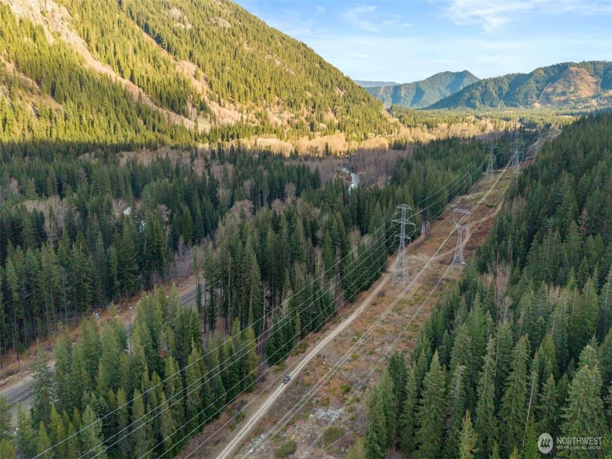 MLS #NWM2451582 image #0