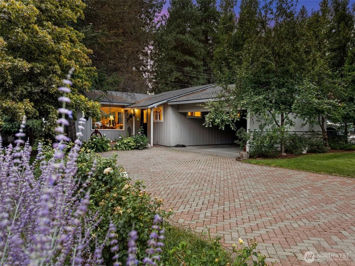 MLS #NWM2451830 image #0