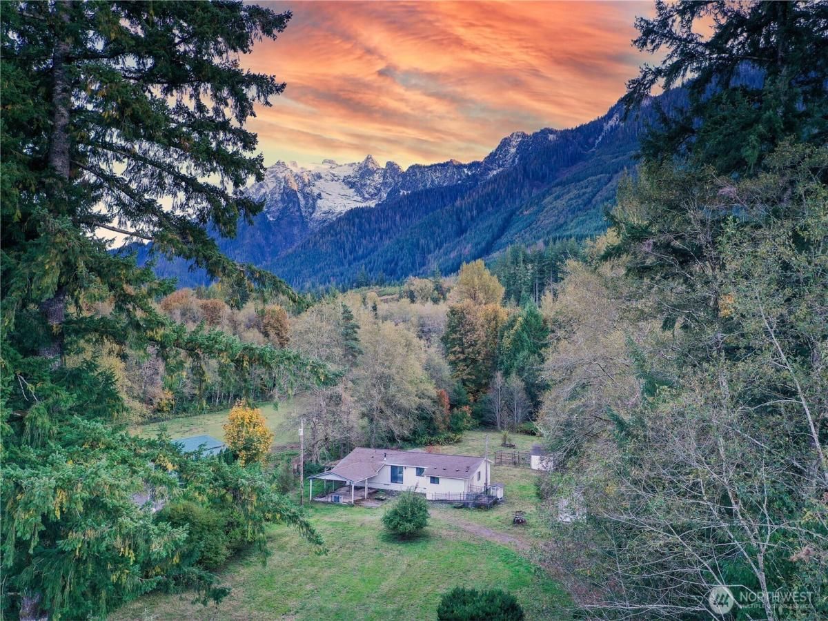 MLS #NWM2451837 image #0