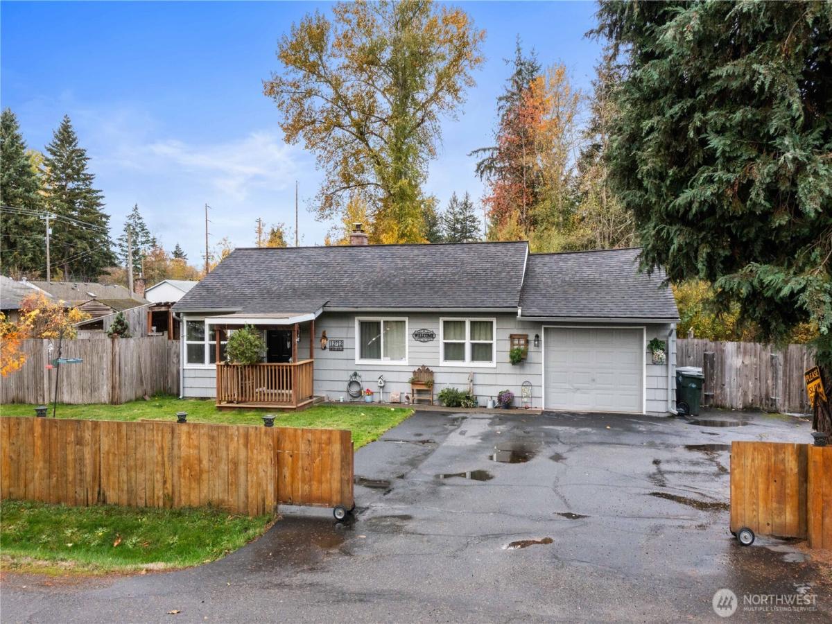 MLS #NWM2452200 image #0