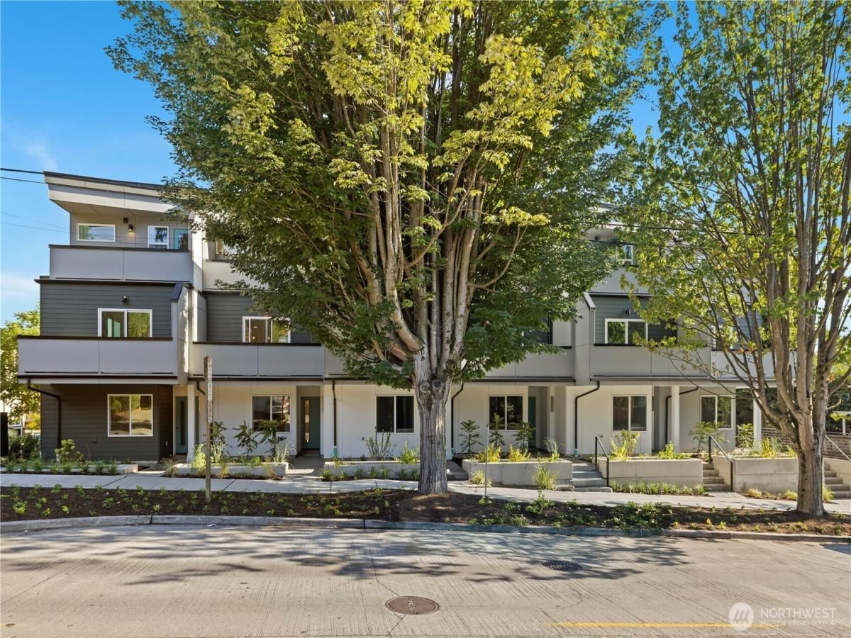 MLS #NWM2452635 image #0