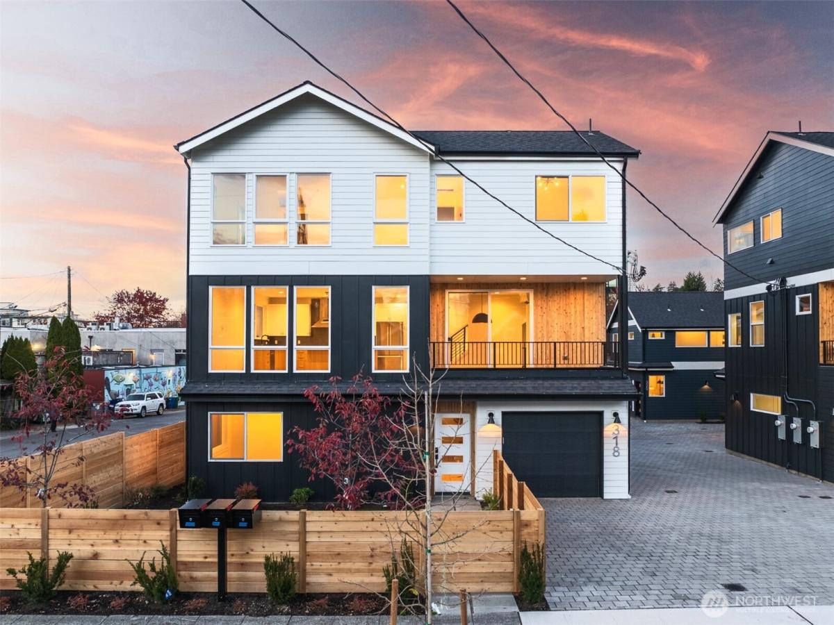 MLS #NWM2452758 image #0