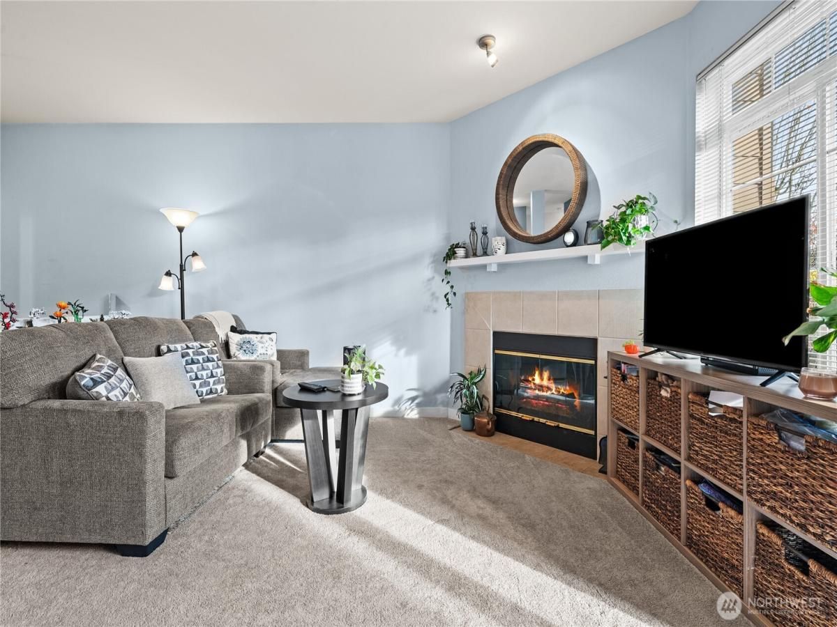 MLS #NWM2452835 image #0