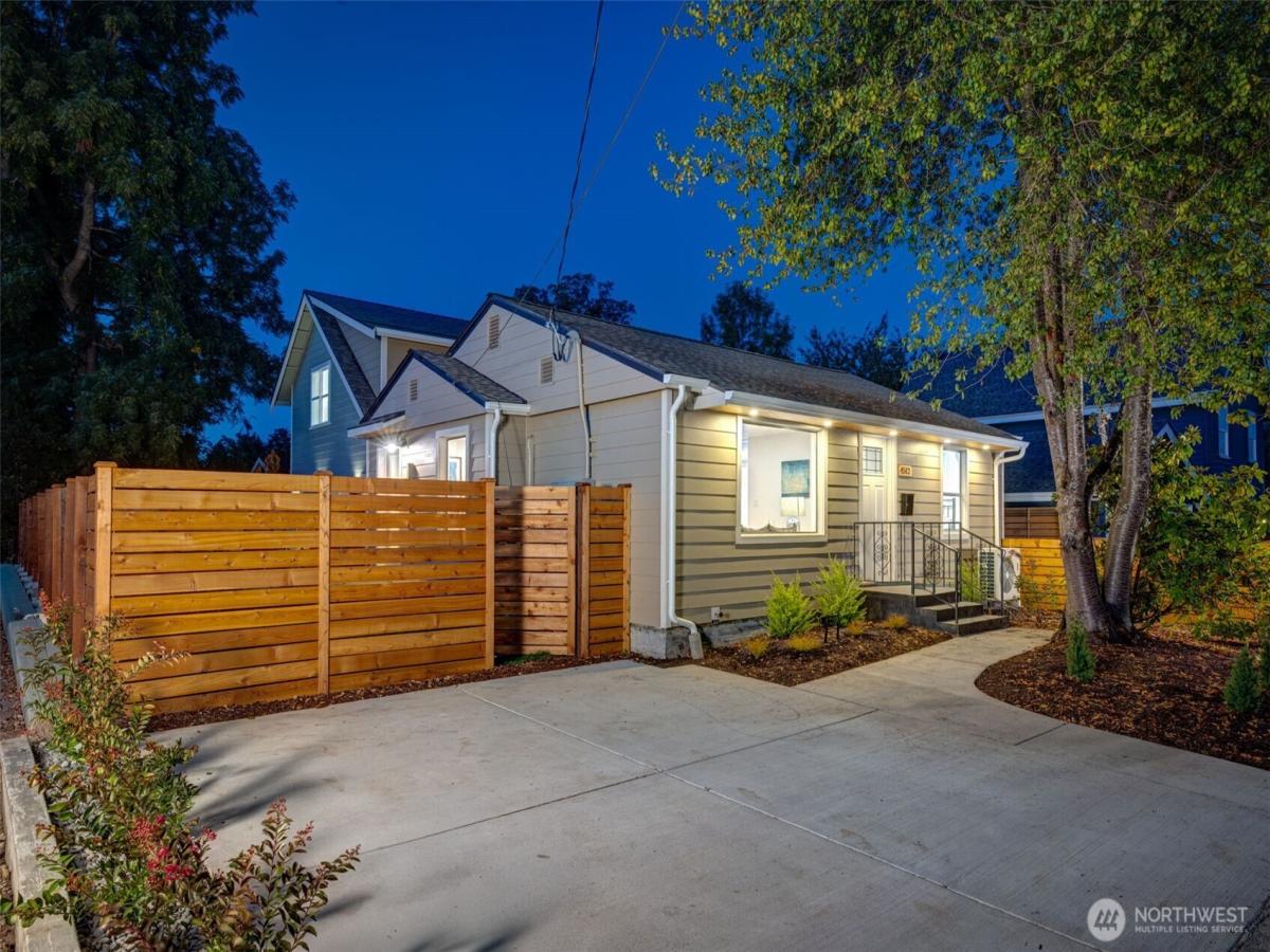 MLS #NWM2452870 image #0