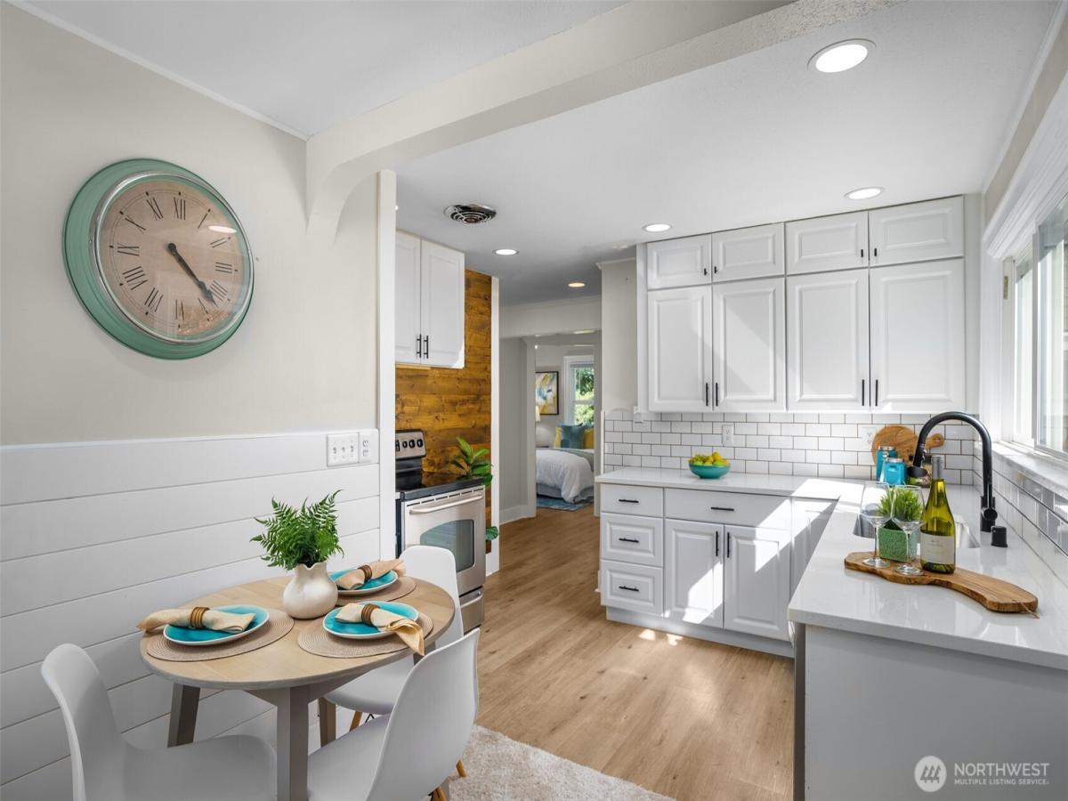 MLS #NWM2452872 image #0