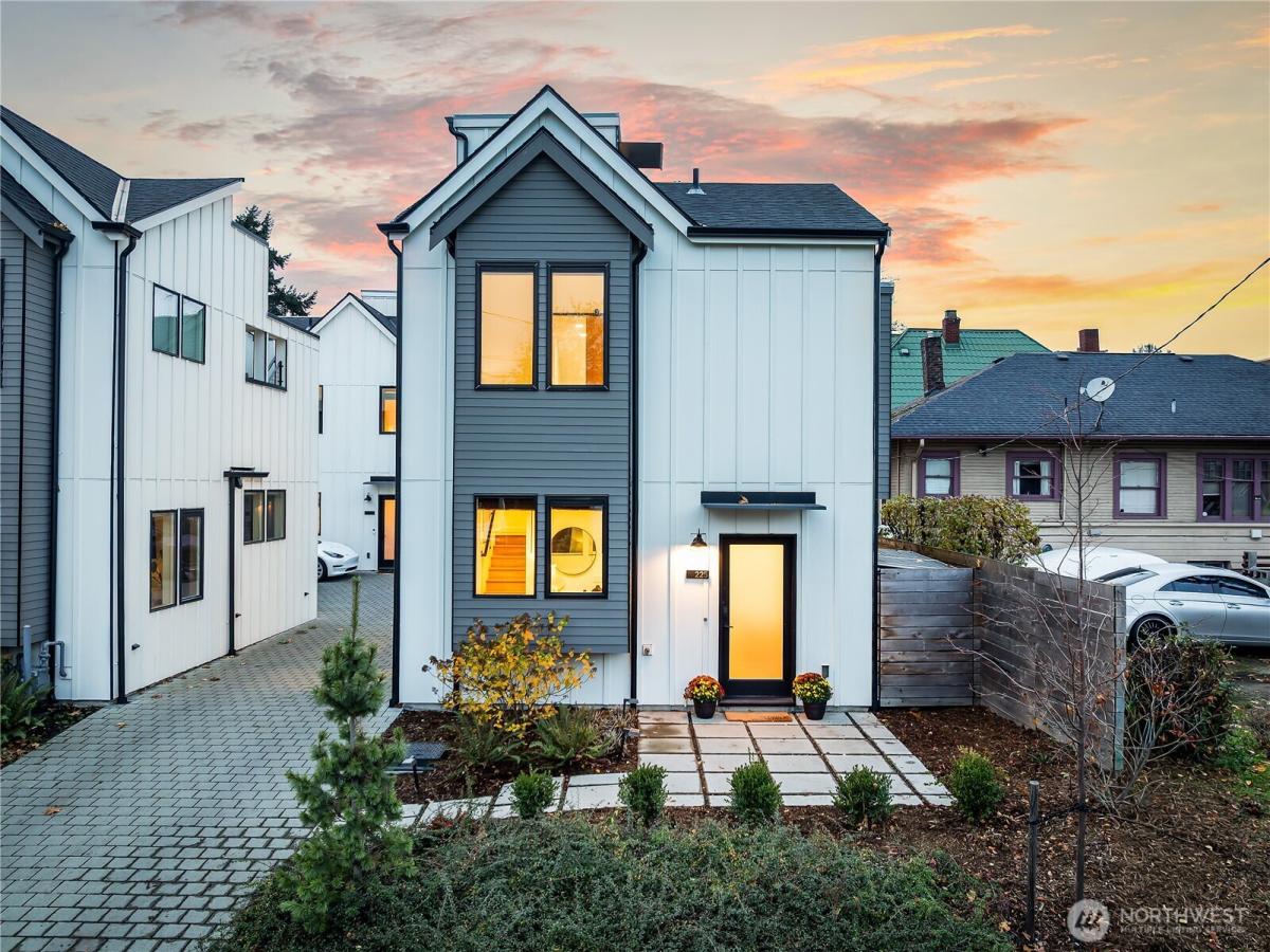 MLS #NWM2453539 image #0