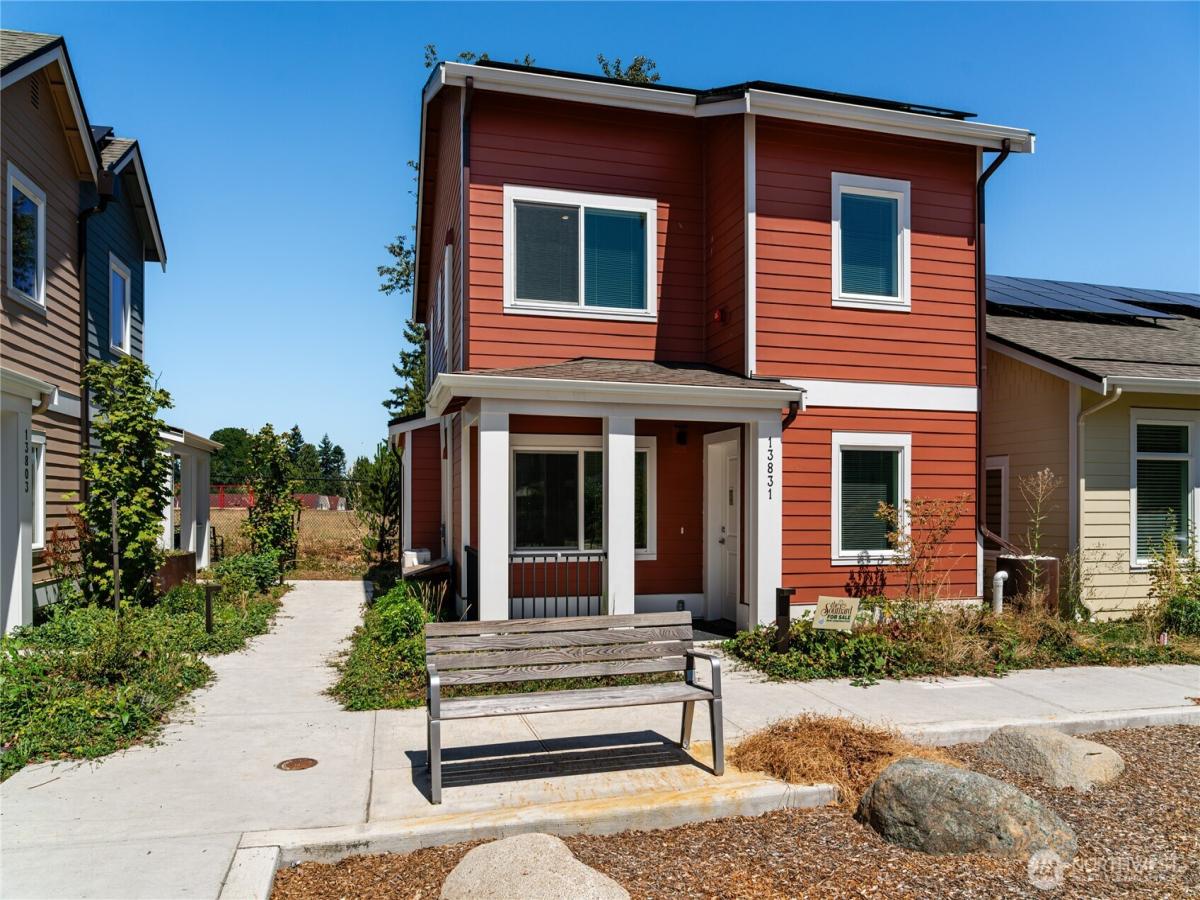 MLS #NWM2453659 image #0