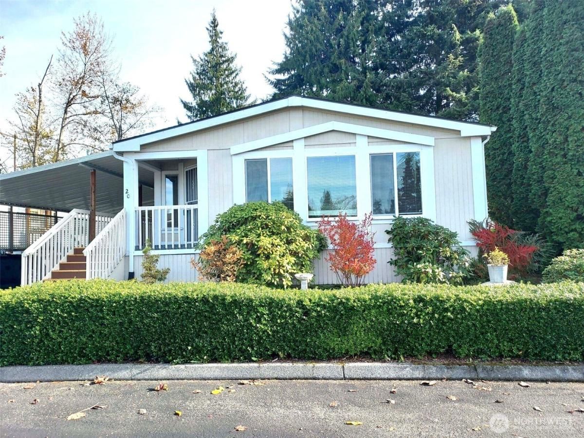 MLS #NWM2453721 image #0