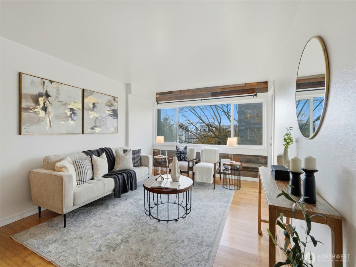 MLS #NWM2453986 image #0