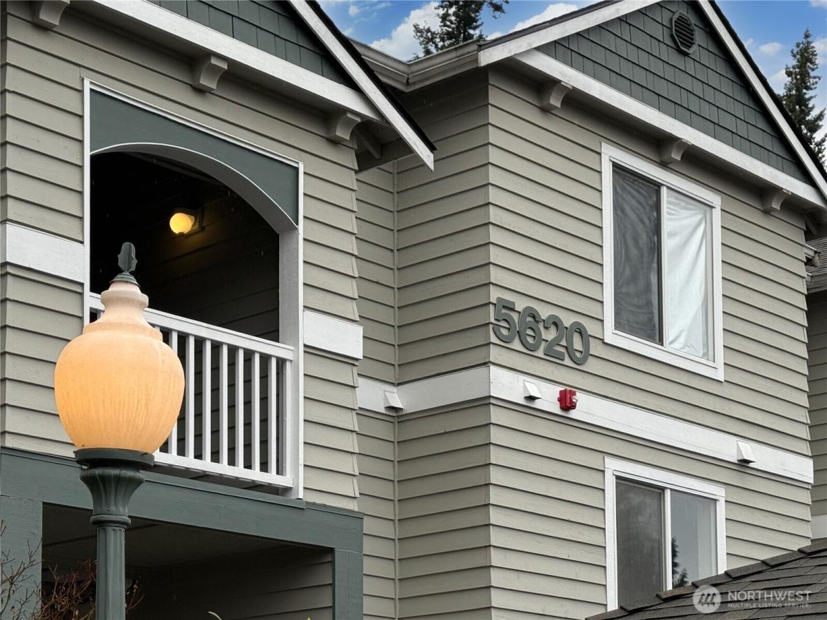 MLS #NWM2454026 image #0