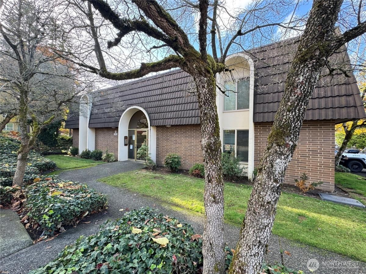 MLS #NWM2454194 image #0