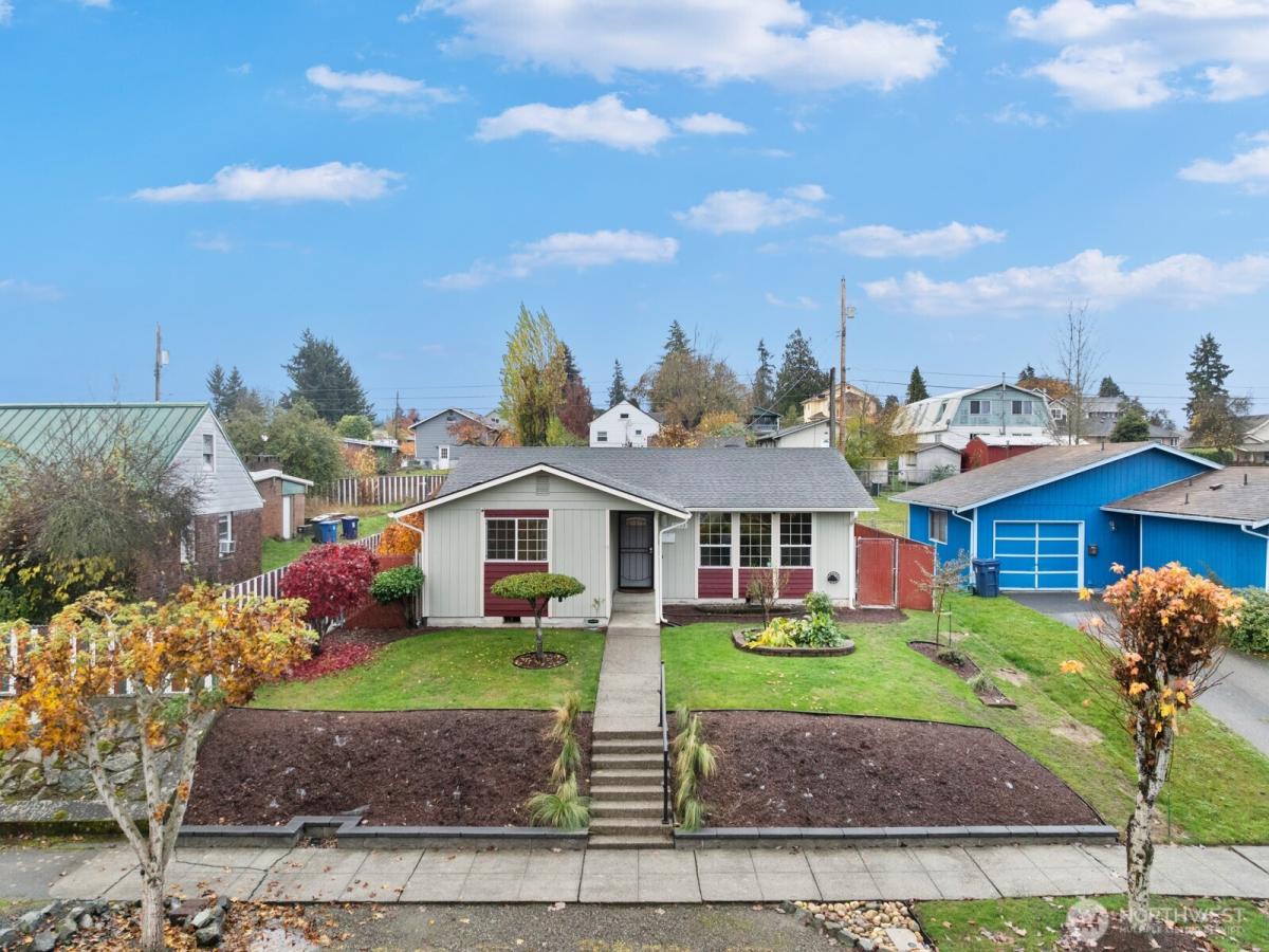 MLS #NWM2454275 image #0