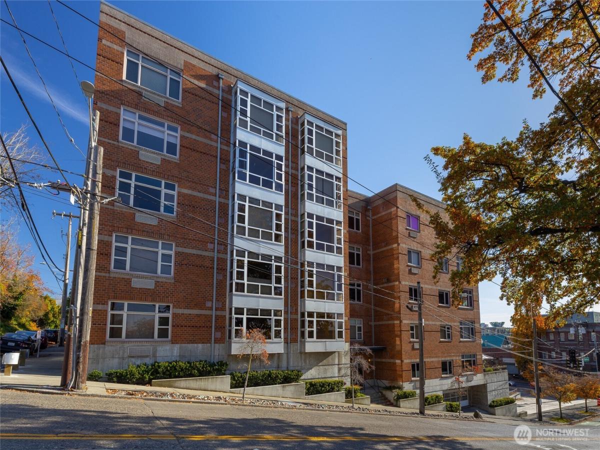 MLS #NWM2454309 image #0