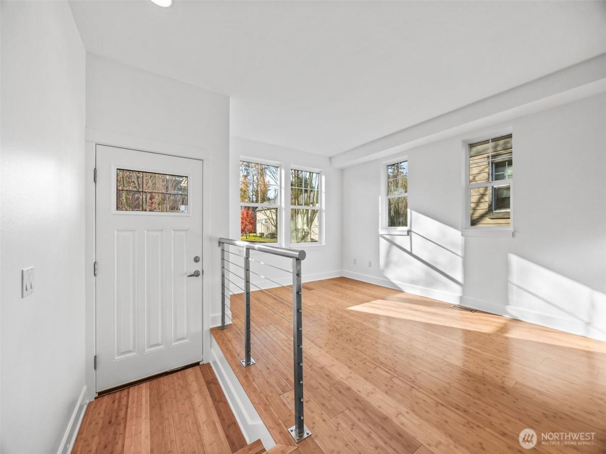 MLS #NWM2454340 image #0