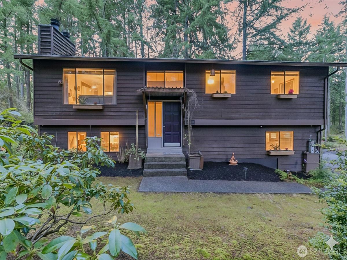 MLS #NWM2454407 image #0