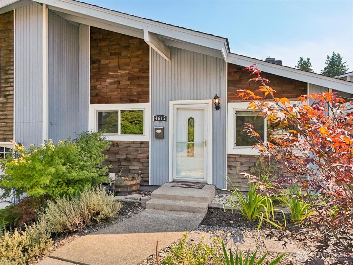 MLS #NWM2454584 image #0